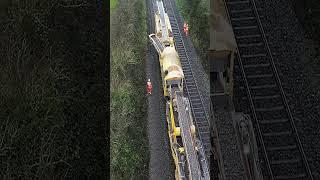  ¡Sorprendente! Trenes limpiavías revolucionan el mantenimiento #Transporte #Novedad #Eficiencia