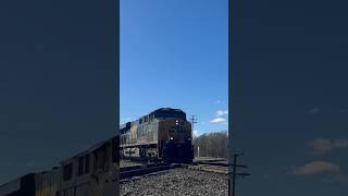 Smacking the diamond #railfan #railroadlife #railway #railfaning #railroad #train #railfanner￼