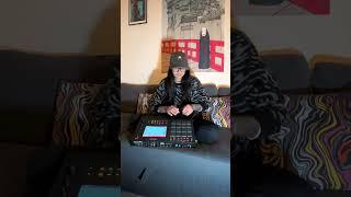 Boom Bap finger drumming on MPC Live 2 - don’t feel the same - Gnarly