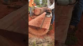 Expertise in making boards with a chainsaw chainsaw #foryou #chainsaw #video #shortvideo #sorts