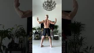 8 Exercises to train your back without equipment