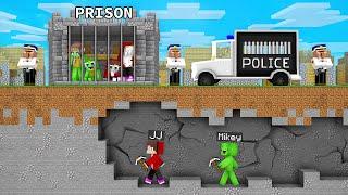 JJ and Mikey Rescued Families From Prison in Minecraft (Maizen)