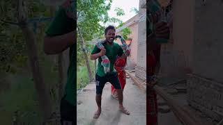 Cô bé nhảy đú trend trên đống rác của bố - Little girl dancing on a pile of traáh#shorts