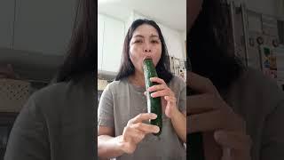 EATING CUCUMBER #asmr  #satisfying #yummy #cranchi #Cucumber #short