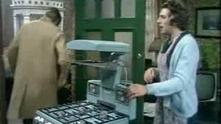Monty Python - New Cooker Sketch