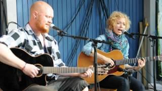 Dear Neighbour med Jennifer Carlsson och Leo Bothén