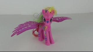 My Little Pony принцесса Каденс с волщебными крыльями от Hasbro