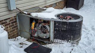 Heat Pump System FAILED In FREEZING Temps!!