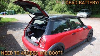 How To Open Your Gen. 1 Mini Boot With A Flat Battery... | Grinding Gears