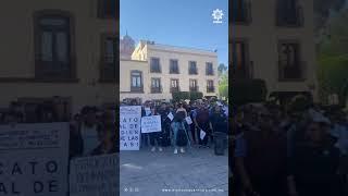 Trabajadores en Querétaro se manifiestan para exigir jornadas laborales de 40 horas semanales.
