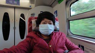 sarapan di kereta temani Mbah Kakung ke Taipei ‼️Luckyto Yaman Channel sedang live sekarang!