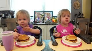 Twins try sloppy Joe's