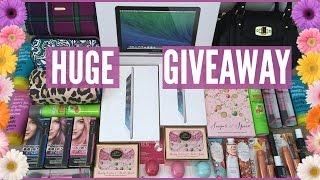 MACBOOK Pro,iPad Air,iPad Mini+more GIVEAWAY! | HUGE MILLION SUBSCRIBERS GIVEAWAY