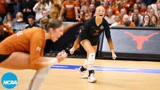 Texas goes on 11-0 run in the 2023 NCAA volleyball championship 