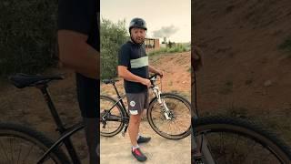 Quédate hasta el final para ver cómo las sube mi padre  #mtb #trialbike #btt #bikepark #bikers