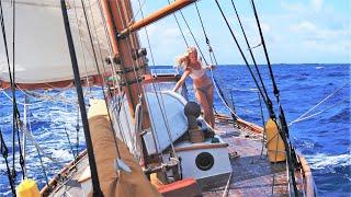 10 | Crossing the Pacific Ocean on a Wooden Boat