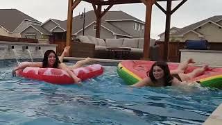 Fandy and Alinity pool float race