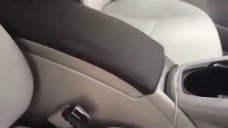 Видео как снять подлокотник на Toyota Prius