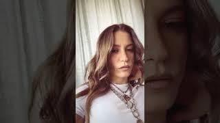 SERENAY SARIKAYA'NIN INSTAGRAM PAYLAŞIMI YOK BÖYLE GÜZELLİK DEDİRTTİ!!