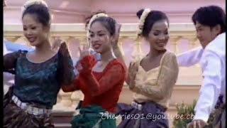 AngkorWat DVD Special #01 - Pka Romjaek - Touch Sreynich