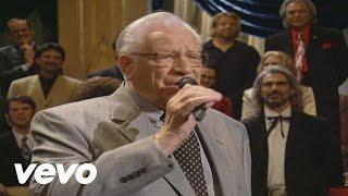 Bill & Gloria Gaither - How Great Thou Art (Live)