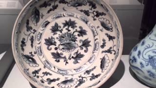 Whisper in museum - Chinese antiques