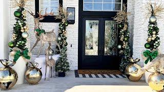 Get Ready for a STUNNING Outdoor Christmas Makeover!