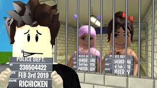 BLOXBURG PRISON BUILD CHALLENGE Vs. Amberry and Phoeberry!! - Roblox Bloxburg Building Challenge!