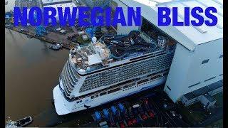 4K | Amazing NORWEGIAN BLISS float out | World´s largest Racetrack on Deck