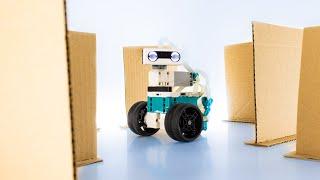 Simple LEGO Robot 2.0 avoids obstacles | LEGO Mindstorms 51515