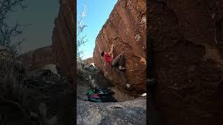 Be Flat Sit - Hueco Tanks #bouldering #huecotanks #climbing #shorts