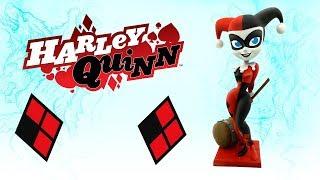 Classic Harley Quinn Vinyl Figure