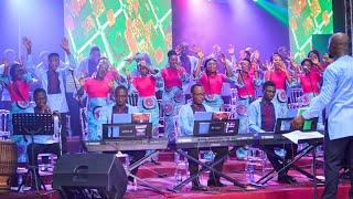 Non-Stop Praises (Y'ahyaseɛ Concert)