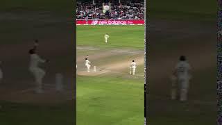 Steve Smith periscope-blocking a Jofra Archer short ball during the 2019 Old Trafford Test