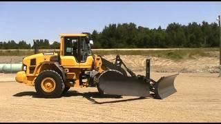 Craig Manufacturing - Volvo L70G with Craig 301 Wing and 0600 Reversisble Plow