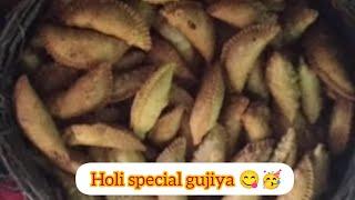 #आज बनाए हमने गुजिया ,️ #holi special gujiya #phadilifestyle