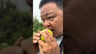 What fruit is this everyone? #survival #camping #bushcraft #outdoors #shorts