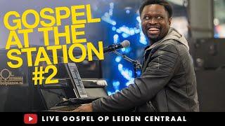 Live worship GOSPEL AT THE STATION #2 - Presence Choir op Leiden CS Centraal Station