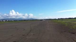 bmw x5 30i  vs Honda Elysion vitec
