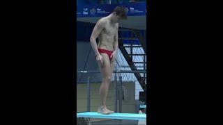 Impressive diver Stefano Belotti (11) #diving #speedo