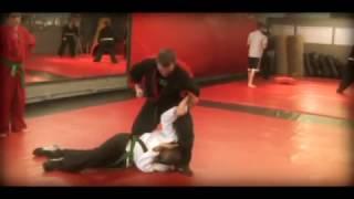 Small Circle Jujitsu Techniques from Club Attacks