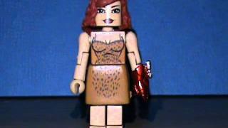 Minimates Tony Stark and Natalie Romanova