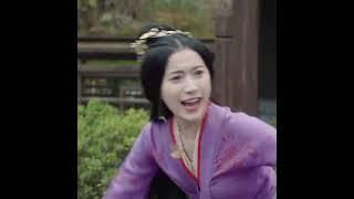 The girl taught the princess a lesson after her sister was pushed into the river