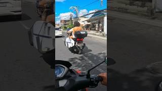 Aktivitas Bule Di Bali #gojek #gojekbali #bali #balisurfing