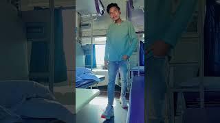 Walk video #train me #remix #music  Aman sony 64 !! Assam jate samay !! 27 . 11. 24 #treanding