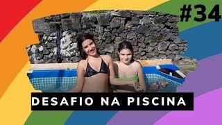 DESAFIO NA PISCINA (QUEM TIRA MAIS ROUPAS NA ÁGUA?) | Gemeas da Ilha