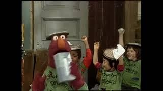 Sesame Street: 2863 Street Scenes - The story of "The Grouches Who Lost All Their Pickles"