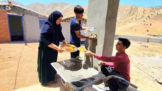 "The art of mother's hands in baking sweet bread and Abu's efforts in beautifying the columns"