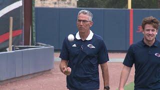 UTSA gives baseball coach Pat Hallmark new contract following historic 2025 season