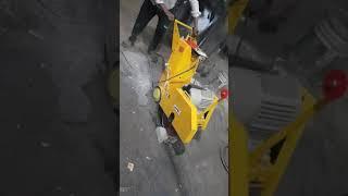 Electric concrete cutting machine